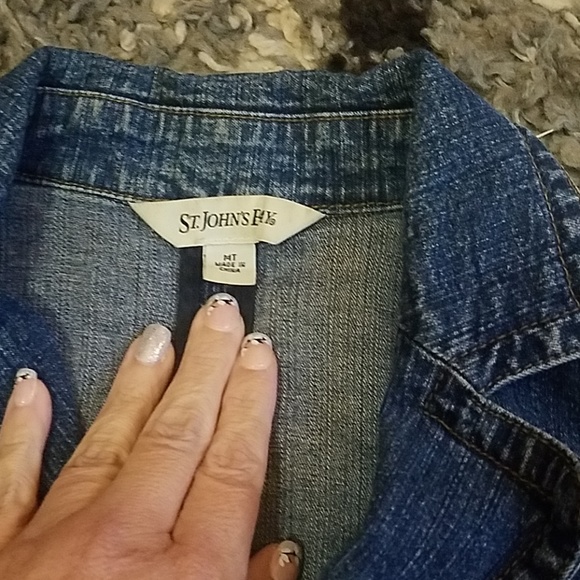 Blue Jean Denim Jacket - Picture 2 of 3